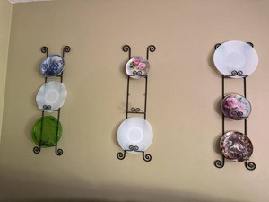 Decorative Wall Plate Display Set with Metal Racks and Mixed Plates
