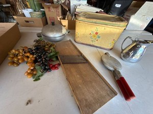 Lot of Assorted Vintage Kitchenware Bread Box Krumkake Iron Decor