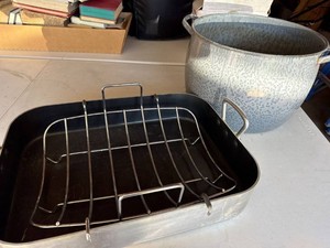 Vintage Graniteware Stock Pot & Roasting Pan With Rack Cookware Set
