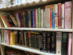 Lot of Assorted Vintage & Modern Hardcover Books Fiction Reference