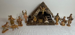 Vintage Fontanini Nativity Stable with 3 Holy Family, Angel &  Two Sheep plus Additional 5 Pieces
