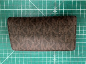 Brown Michael Kors Wallet Looks New - Broken Zipper