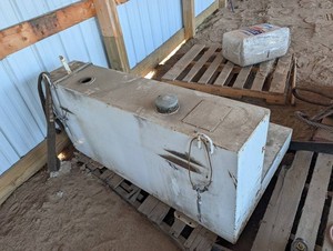 Delta 487000 Steel Fuel Tank 88 Gal