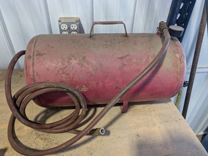 Portable Air Compressor Tank With Hose and Gauge
