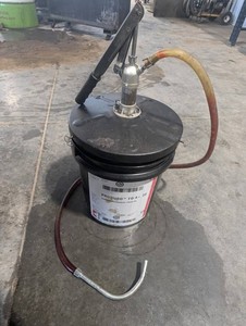 Produr Oil Transfer Bucket With Pump and Hose