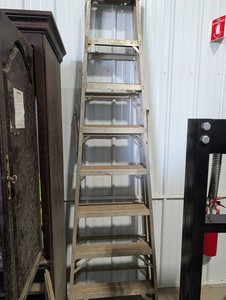 Werner Craft Master 408 Industrial Type I Ladder 250 Lb