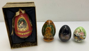 Misc. Collectible Eggs Including Christmas Egg