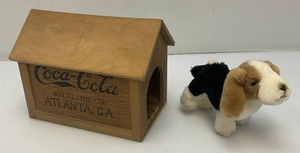 RARE Vintage Collectible Coca-Cola Bottling Company Atlanta Unique Mini Wooden Dog House With Dog