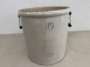 10 Gallon Red Wing Crock with Handles