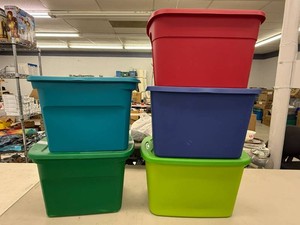 5 Sterilite 18 Gallon Totes with Lids