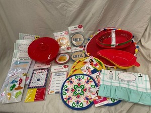 Festivo Summer Party Supplies Mixed Lot