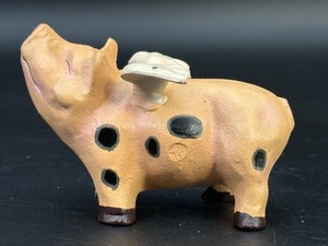 Vintage Cast Iron Flying Pig Figurine - 5 Whimsical Winged Pig Paperweight  Doorstop