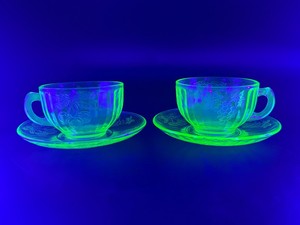 1930s Hazel Atlas Green Depression Glass Fruits Cup &amp Saucer Set Uranium Glow