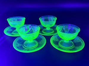 Vintage 1930s Federal Glass Georgian Lovebirds Green Uranium Depression Glass Sherbet &amp Saucer Sets - 8 Piece Set (4 Cups, 4 Plates)  Glows Under UV Blacklight