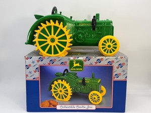 Vintage 1998 John Deere Ceramic Tractor Collectible Cookie Jar  New In Box (NIB) Reg No. 99A789