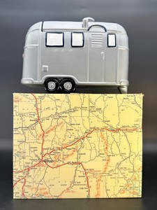 Vintage 1993 Fitz &amp Floyd Omnibus American Roadside Airstream Camper Cookie Jar  New In Box (NIB)