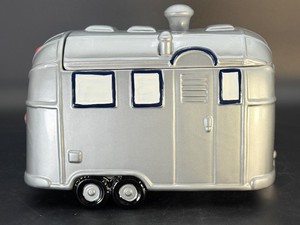 Vintage 1993 Fitz &amp Floyd Omnibus American Roadside Airstream Camper Cookie Jar  New In Box (NIB)