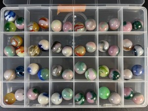  Lot of 50 Vintage UV-Reactive Uranium &amp Custard Glass Marbles 