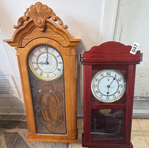 Wall Clock Lot  Ridgeway Westminster Chime & Polaris Pendulum Wall Clocks Lot of 2