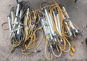 Large Lot of Industrial Fluorescent StringerDrop Work Lights  Twist-Lock Cords, Job Site Lighting