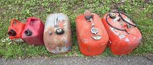 Lot of Outboard Boat Fuel Tanks & Gas Cans