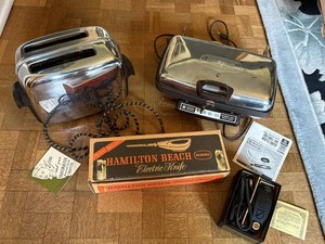 Vintage Small Kitchen Appliance Lot Toastmaster GE Hamilton Beach