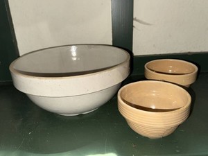 Vintage Stoneware Mixing Bowl Set Large Speckled Bowl & 2 USA Bowls