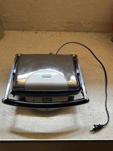 DeLonghi Countertop Contact Grill