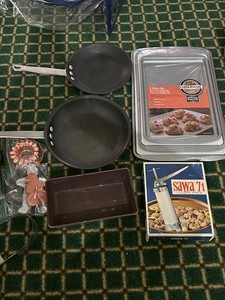 Farberware Bakeware & Saya 71 Kitchenware Mixed Lot