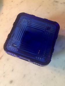 Vintage Hazel-Atlas Cobalt Blue Glass Refrigerator Box with Cover. Circa 1930s-1940s. Measuring 3.5H x 4W