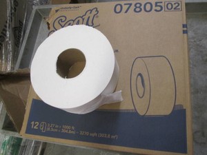12 Scott jumbo roll bath tissue rol...