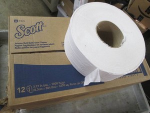 12 Jumbo rolls Scott bathroom tissu...