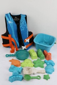 Stearns Life Vest Sand Toy Set