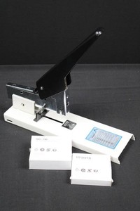 Blue Summit Supplies Long-Reach Stapler With 2 Staple Boxes Mixed Lot