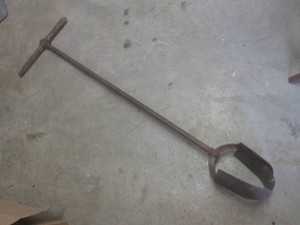 (F-3) Vintage Iwan Bros Post Hole A...