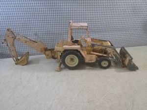 (G-1) Vintage Ertl International Ba...