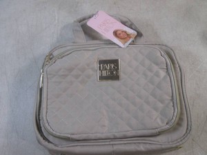 (H-2) New Paris Hilton Travel Hangi...