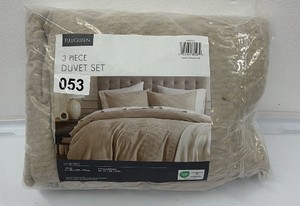 Brand New FullQueen three-piece duvet set