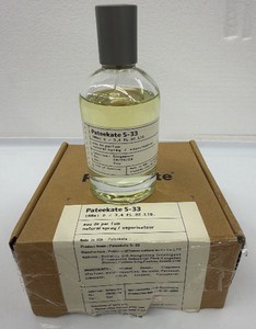 Brand New 3.4 ounce Pateekate S-33 natural spray