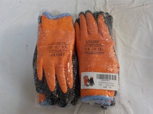 4 pair Water Proof Gloves size 7S...