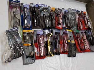 20 pairs of Readers- variety of Str...
