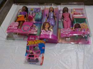Barbie...
