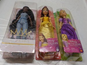 3 Dolls...