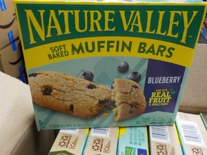 16 Boxes Nature Valley Blueberry Mu...