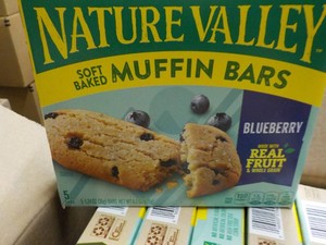 16 Boxes Nature Valley Blueberry Mu...