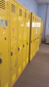 10 yellow lockers