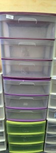 stores container 24 in x 22 in (3 in lot)