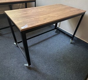 table on wheels
