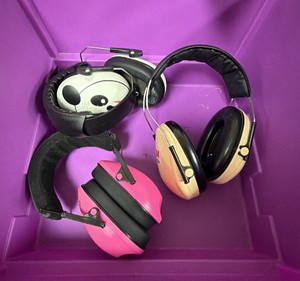3 headphones with tote