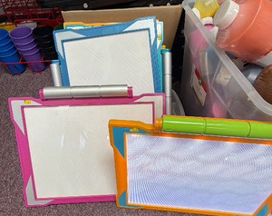 Crayola light up boards seven in lot
